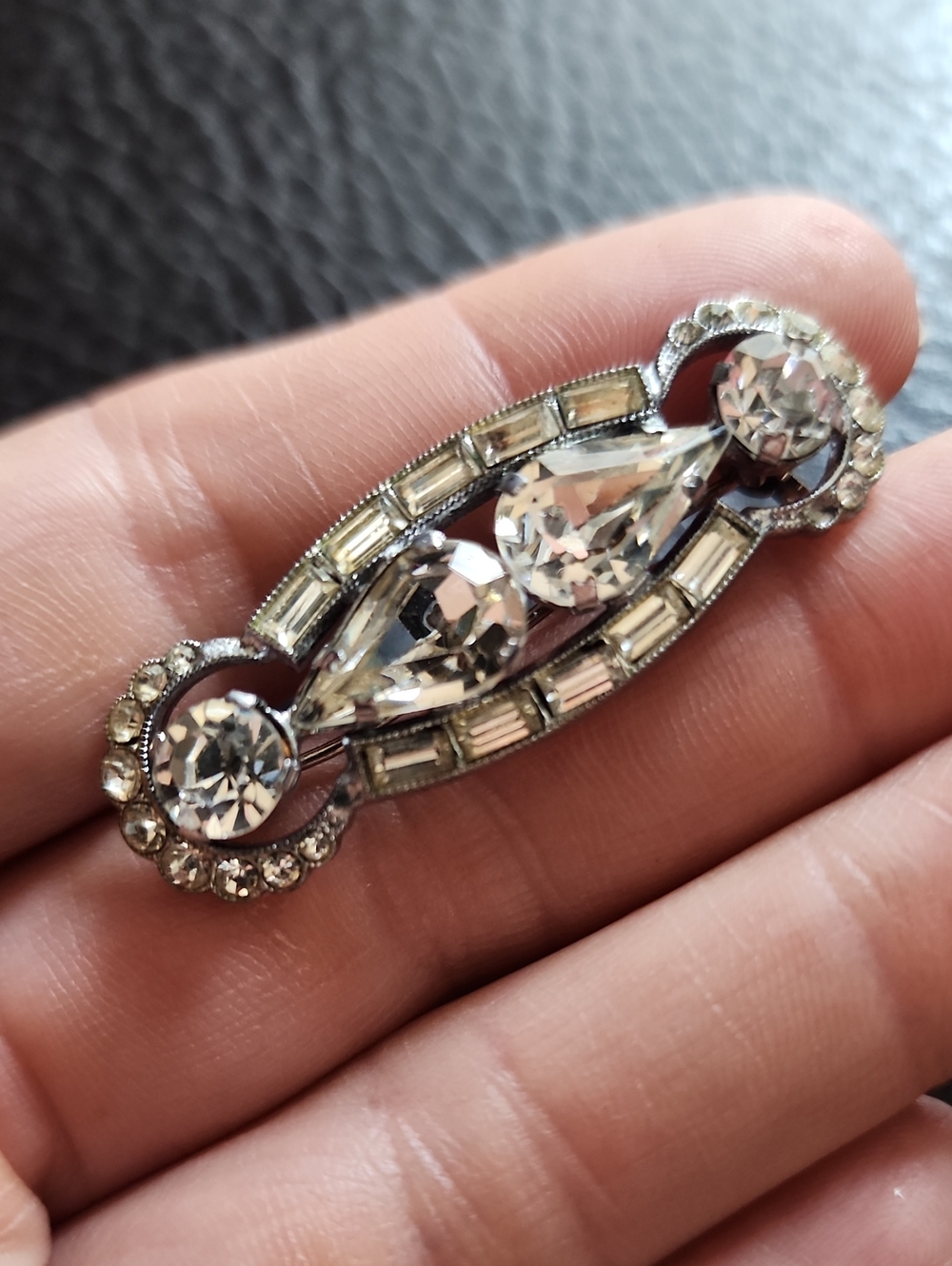 VTG Clear Crystal Bar Brooch - Women Jewelry - Picture 4 of 9